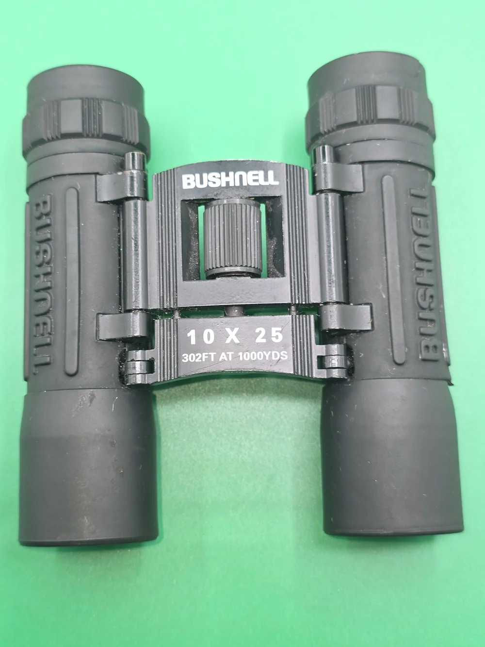 🦅 Bushnell 10x25 Compact Binoculars – Clear Views Await